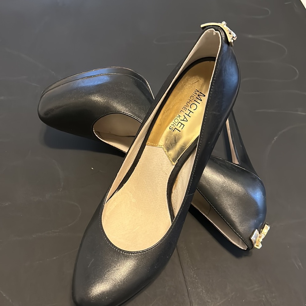 MICHAEL KORS PUMP SHOE SIZE 8 1/2 - Picture 5 of 12